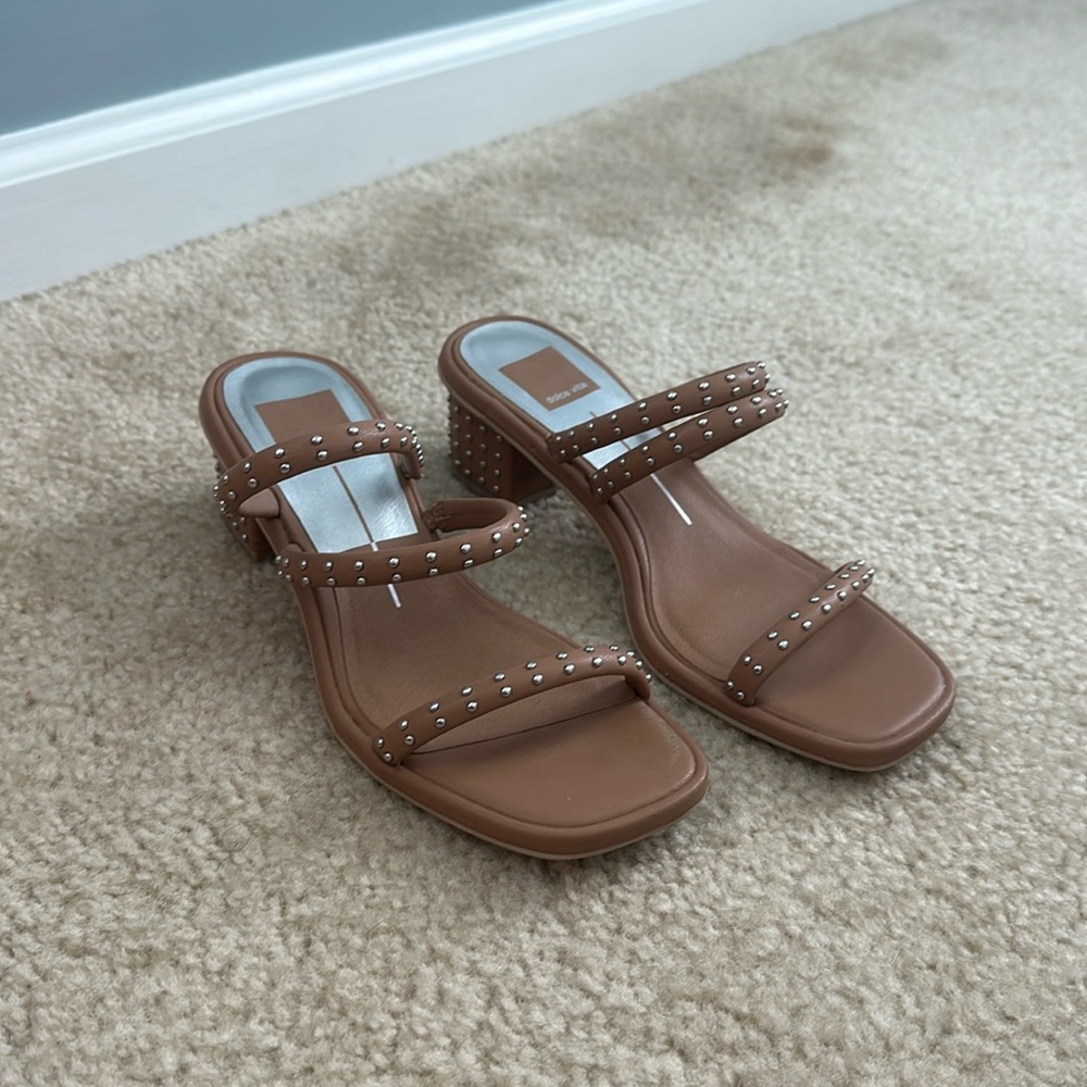 Dolce Vita Tan Strappy Sandals/Heels